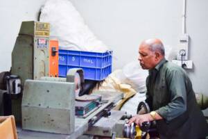 aspa-auto-lamps-pvt-ltd-factory-images-lights-assembly-precision-lighting-manufacturer-india-from-bangalore-12